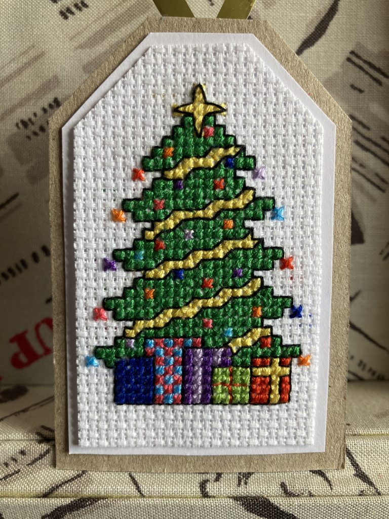 Christmas Tree Gift Tag or Tree Decoration PDF Pattern